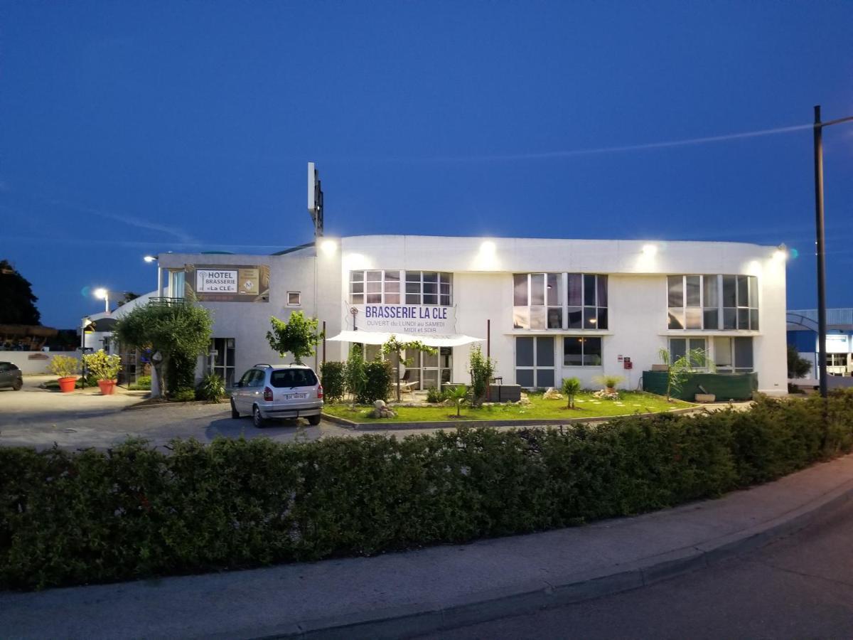 Hotel La Cle Saint-André-de-Sangonis Kültér fotó